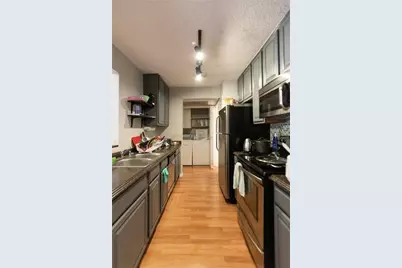 806 W 24th Street #314, Austin, TX 78705 - Photo 11