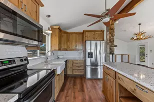 729 Nomad Dr, Spicewood, TX 78669 - Photo 11