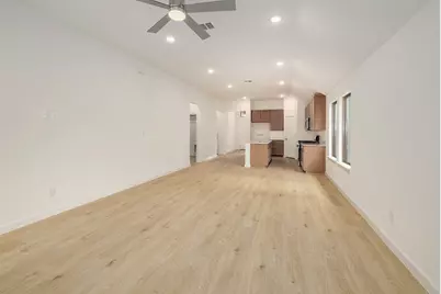 206 Melrose Street, Hutto, TX 78634 - Photo 5