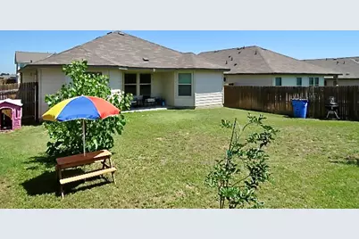 160 Pivot Drive, Taylor, TX 76574 - Photo 17