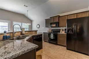 8125 Bridgepointe Dr, Temple, TX 76502 - Photo 9