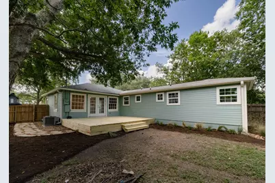 805 Maple Street, Lockhart, TX 78644 - Photo 23