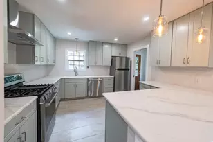 805 Maple St, Lockhart, TX 78644 - Photo 9