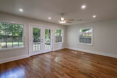 805 Maple Street, Lockhart, TX 78644 - Photo 7