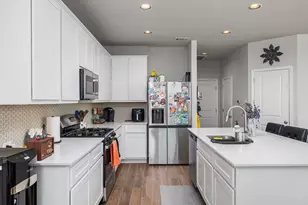 121 Graver St, Georgetown, TX 78626 - Photo 9