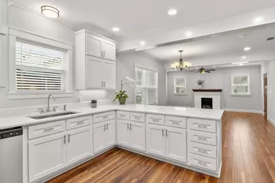 522 S Walnut Avenue, Luling, TX 78648 - Photo 13