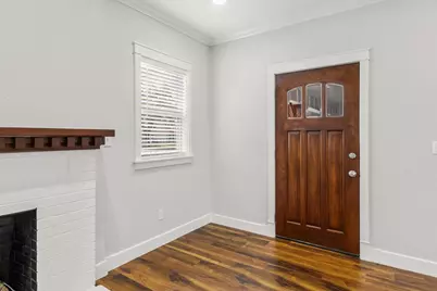 522 S Walnut Avenue, Luling, TX 78648 - Photo 5