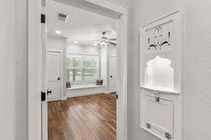 522 S Walnut Ave, Luling, TX 78648 - Photo 17