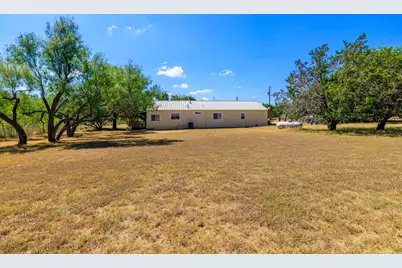 114 Fleury Way, Fredericksburg, TX 78624 - Photo 31