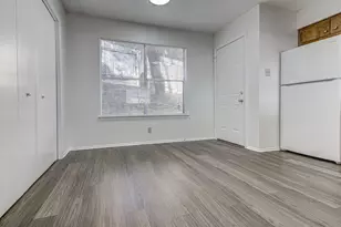 8104 Dunn St, Austin, TX 78745 - Photo 9