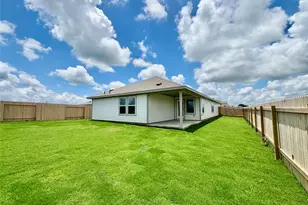 231 Red Tail Hawk Ln, Cedar Creek, TX 78612 - Photo 5