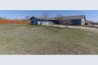 81 Family Circle, Hutto, TX 78634 - Photo 27