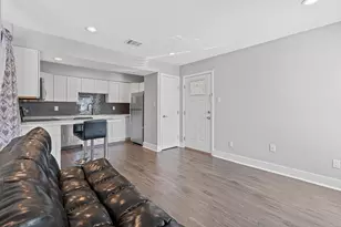 935 La Posada Dr, Austin, TX 78752 - Photo 5