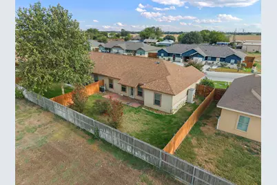 120 Navarro Crossing, Seguin, TX 78155 - Photo 3