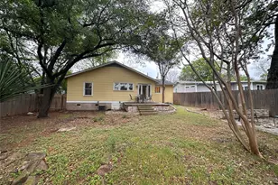 1904 Pequeno St, Austin, TX 78757 - Photo 17