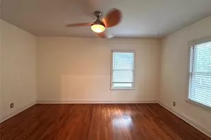 1904 Pequeno St, Austin, TX 78757 - Photo 13