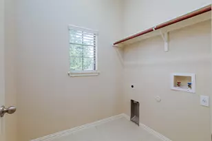 348 Lake Livingston Dr, Georgetown, TX 78628 - Photo 29