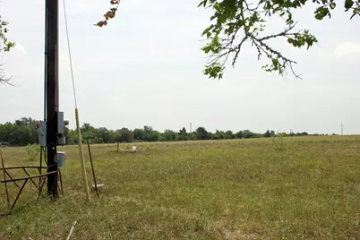 319 R C Lane, Lockhart, TX 78644 - Photo 9