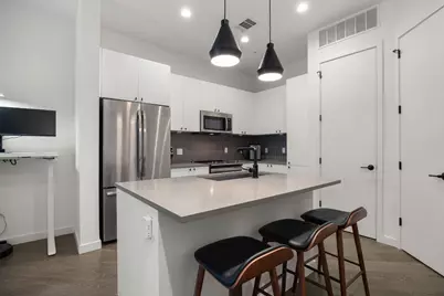 800 Embassy Drive #204, Austin, TX 78702 - Photo 7