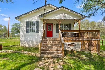 274 Old Austin Trail, Elgin, TX 78621 - Photo 1