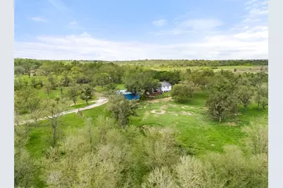 274 Old Austin Trail, Elgin, TX 78621 - Photo 9