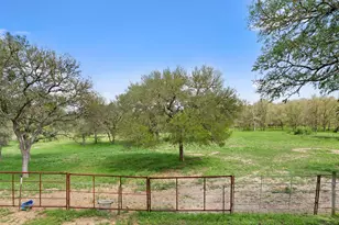 274 Old Austin Trail, Elgin, TX 78621 - Photo 29