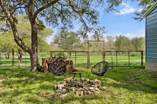 274 Old Austin Trail, Elgin, TX 78621 - Photo 25