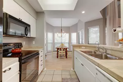 4711 Spicewood Springs Road #1-201, Austin, TX 78759 - Photo 11
