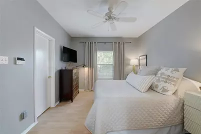4711 Spicewood Springs Road #1-201, Austin, TX 78759 - Photo 17