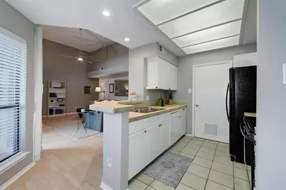 4711 Spicewood Springs Road #1-201, Austin, TX 78759 - Photo 9