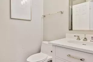 5511 Courtyard Dr, Austin, TX 78731 - Photo 21