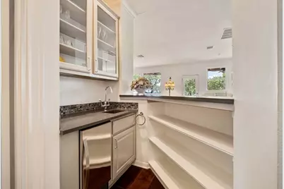 5511 Courtyard Drive, Austin, TX 78731 - Photo 23
