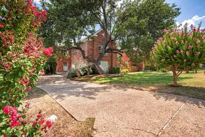 5511 Courtyard Drive, Austin, TX 78731 - Photo 3