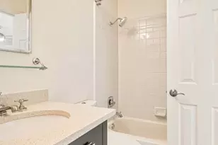 5511 Courtyard Dr, Austin, TX 78731 - Photo 17