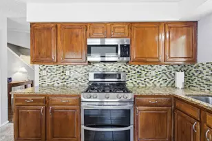 4817 Pelham Dr, Austin, TX 78727 - Photo 9