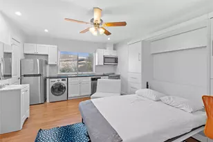 306 E 30th St, Austin, TX 78705 - Photo 11
