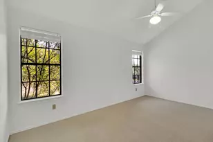 5606 Bonnell Vista St, Austin, TX 78731 - Photo 21