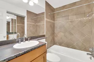 5606 Bonnell Vista St, Austin, TX 78731 - Photo 23