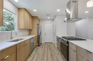 2333 Aldford Dr, Austin, TX 78745 - Photo 9