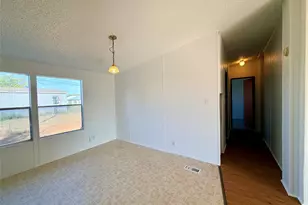 414 Ave F, Lexington, TX 78947 - Photo 5