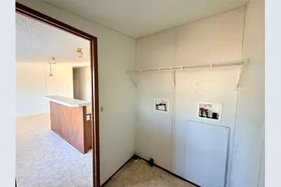 414 Avenue F, Lexington, TX 78947 - Photo 15