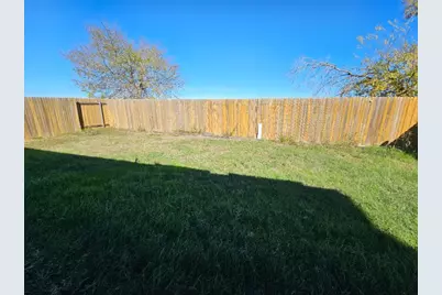 17904 Speculator Lane, Elgin, TX 78621 - Photo 15