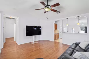 404 Yucca House Dr, Pflugerville, TX 78660 - Photo 7