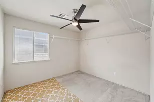 1724 Darjeeling Dr, Pflugerville, TX 78660 - Photo 13