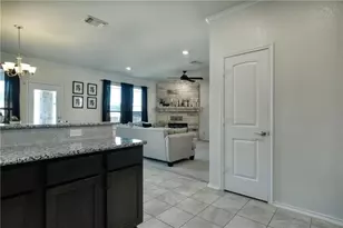 521 Bradford Ln, Hutto, TX 78634 - Photo 11