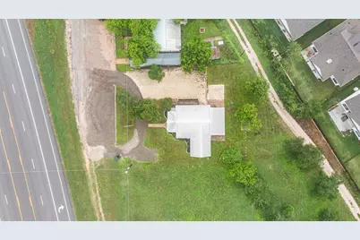 2023 Main Street, Liberty Hill, TX 78642 - Photo 31
