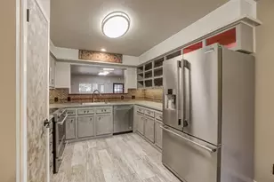 5303 Shady Oaks Circle, Kingsland, TX 78639 - Photo 9