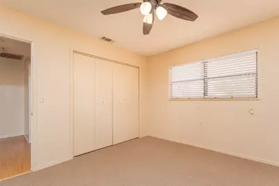 600 W Cypress Street, Johnson City, TX 78636 - Photo 15