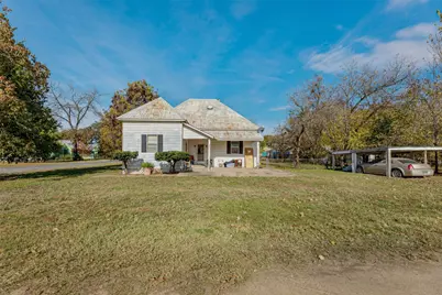 701 NE 1st Street, Smithville, TX 78957 - Photo 1