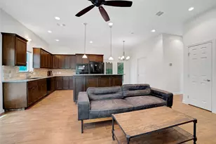 520 Double Eagle Rnch Dr, Cedar Creek, TX 78612 - Photo 15